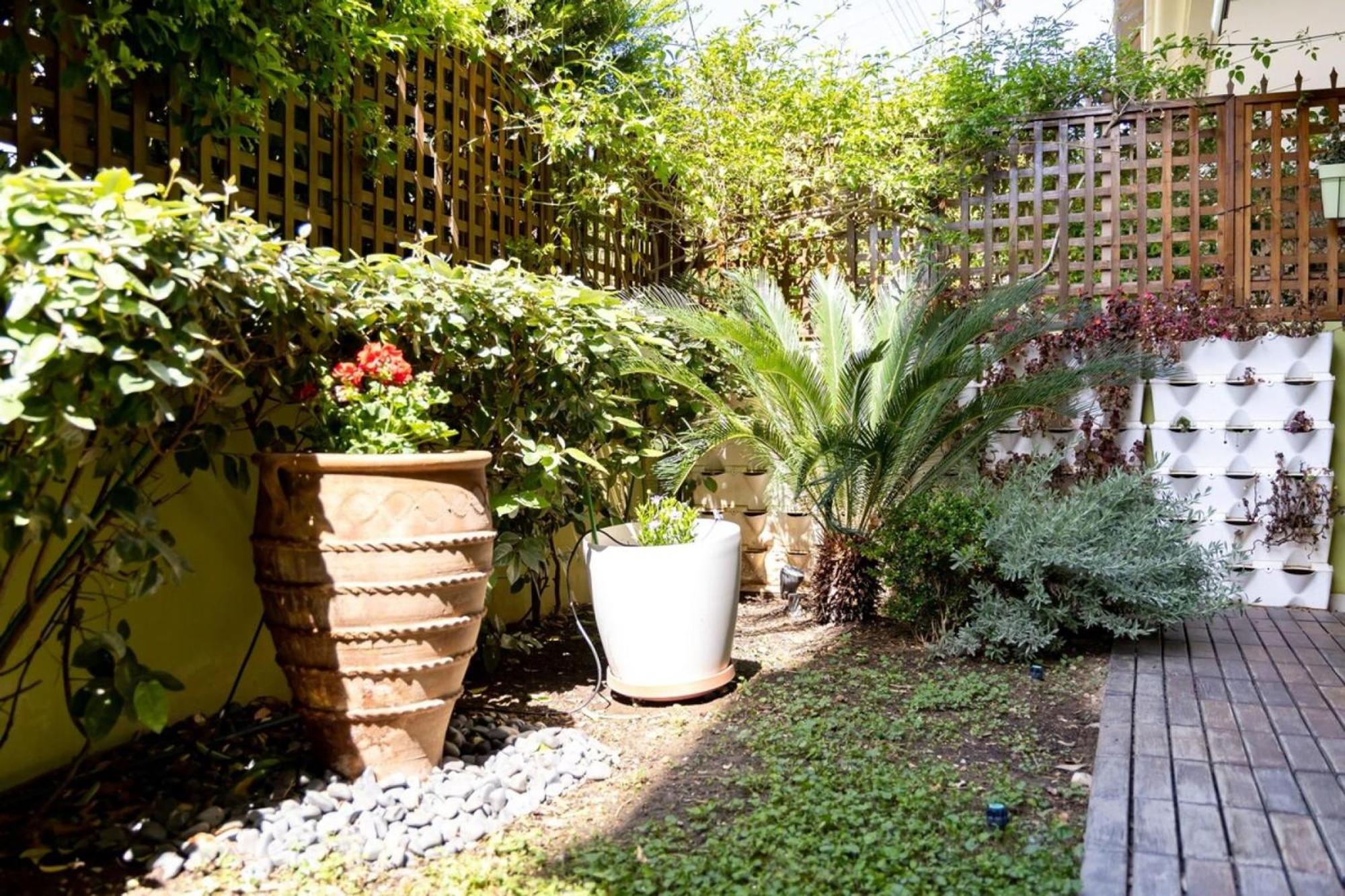 Apartament The Garden House At Alimos Ateny Zewnętrze zdjęcie